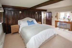 Bedroom- click for photo gallery